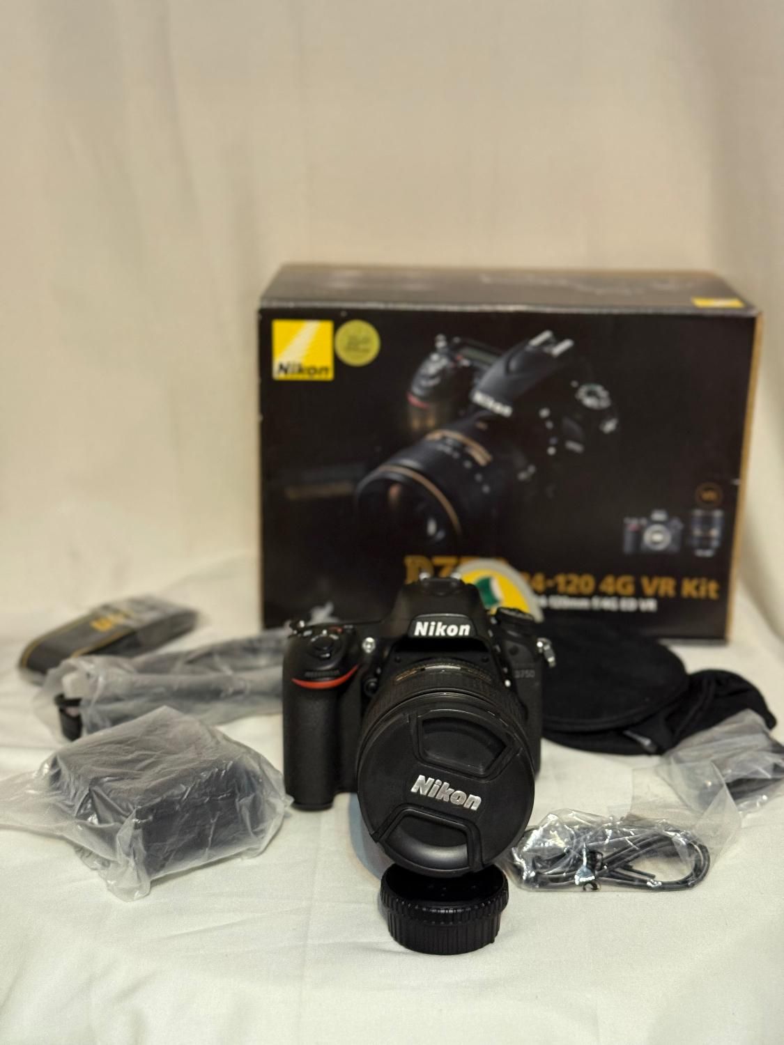 دوربین nikon D750 24-120|دوربین عکاسی و فیلم‌برداری|شیراز, فرهنگ شهر|دیوار
