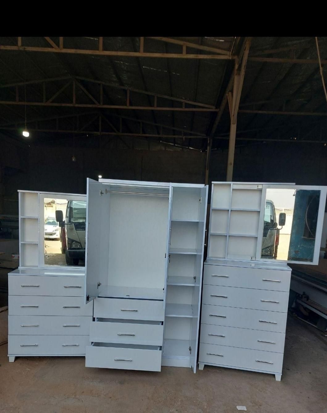 جا لباسی کمد دراور میز آینه|جاکفشی، کمد، دراور|چهارباغ, |دیوار