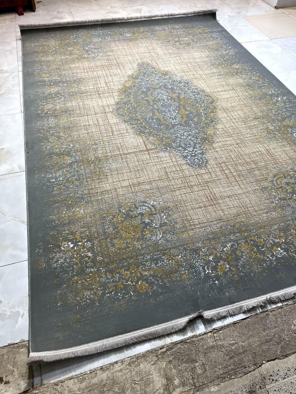 به علت پول لازمی وکمبود جا اجاره مغازه حراجی زدیم|فرش|بوشهر, |دیوار