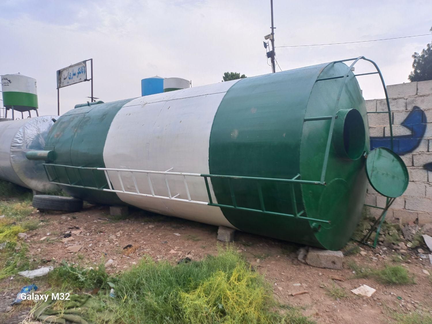 تانکر عمودی ۳۳هزار  و افقی ۳۶ هزار مخزن و ۳ هزار|ابزارآلات|شهریار, |دیوار