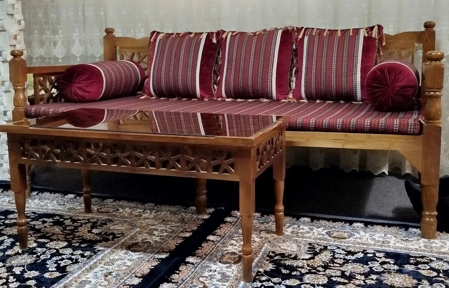 تخت (مبل) سنتی|مبلمان خانگی و میز عسلی|تهران, تاکسیرانی|دیوار