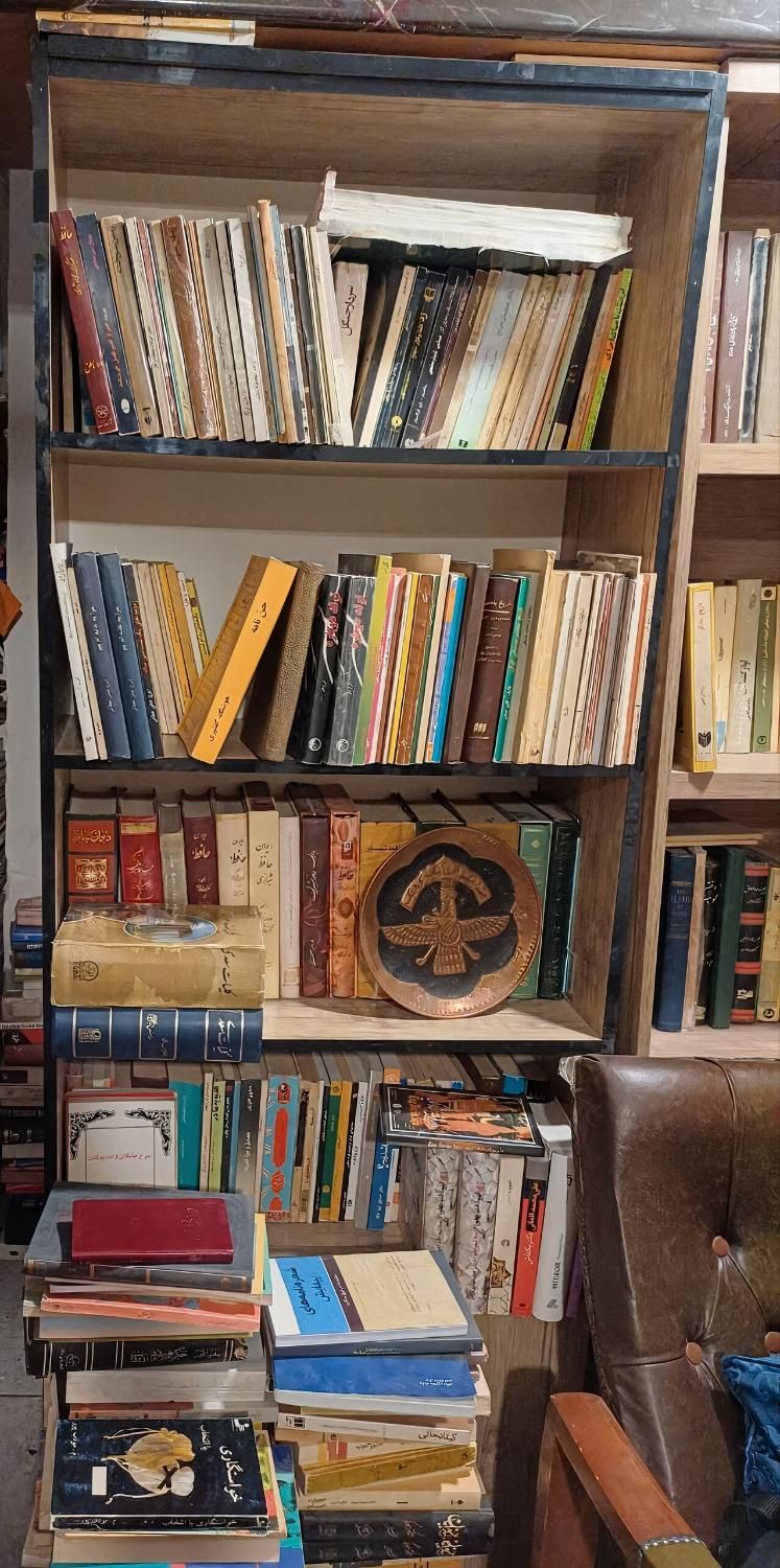 کتابخانه شخصی/کتاب/کتاب‌ قدیمی/ خریداریم|کتاب و مجله تاریخی|کرج, اصفهانی‌ها|دیوار