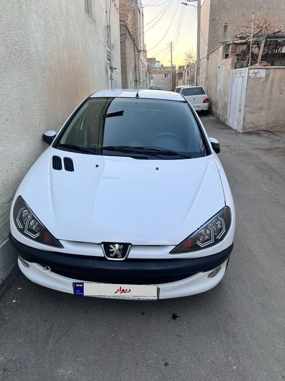 پژو 206 SD V8، مدل ۱۳۹۶|خودرو سواری و وانت|اصفهان, آبشار|دیوار