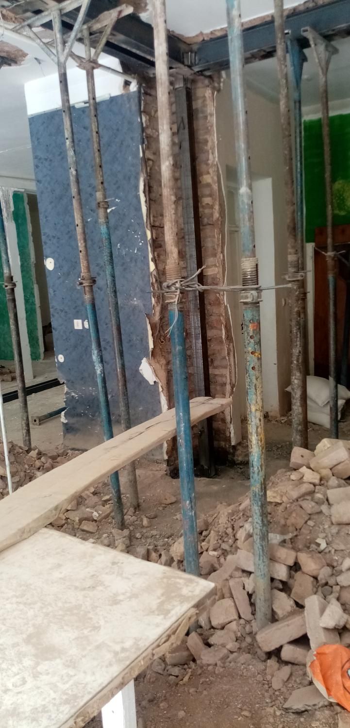 کارگر تخریب. هستم. با پیکور. اوستا بناکاربلدافغانی|خدمات پیشه و مهارت|کرمان, |دیوار