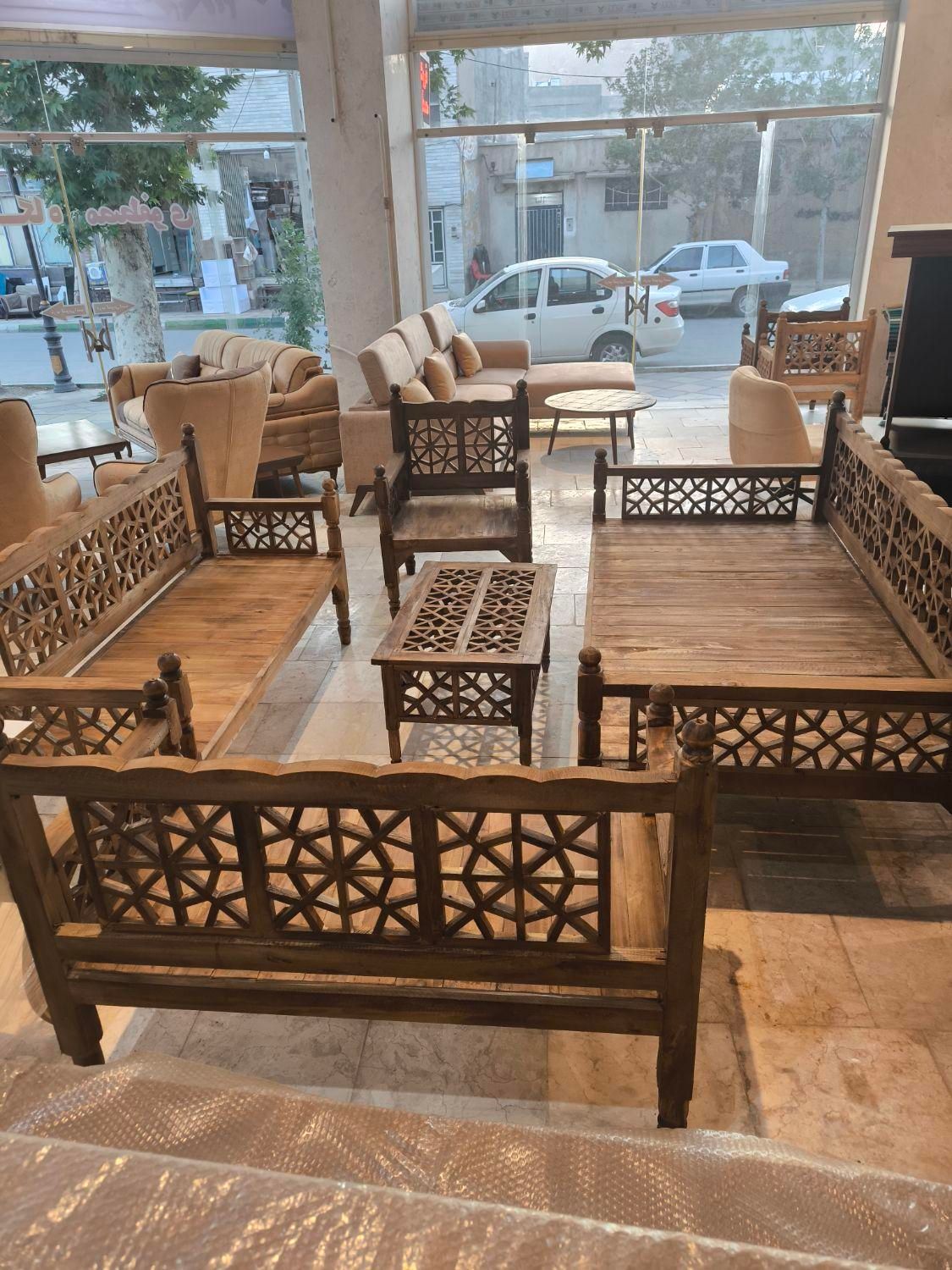 تخت و مبلمان سنتی|مبلمان خانگی و میز عسلی|شاهرود, |دیوار