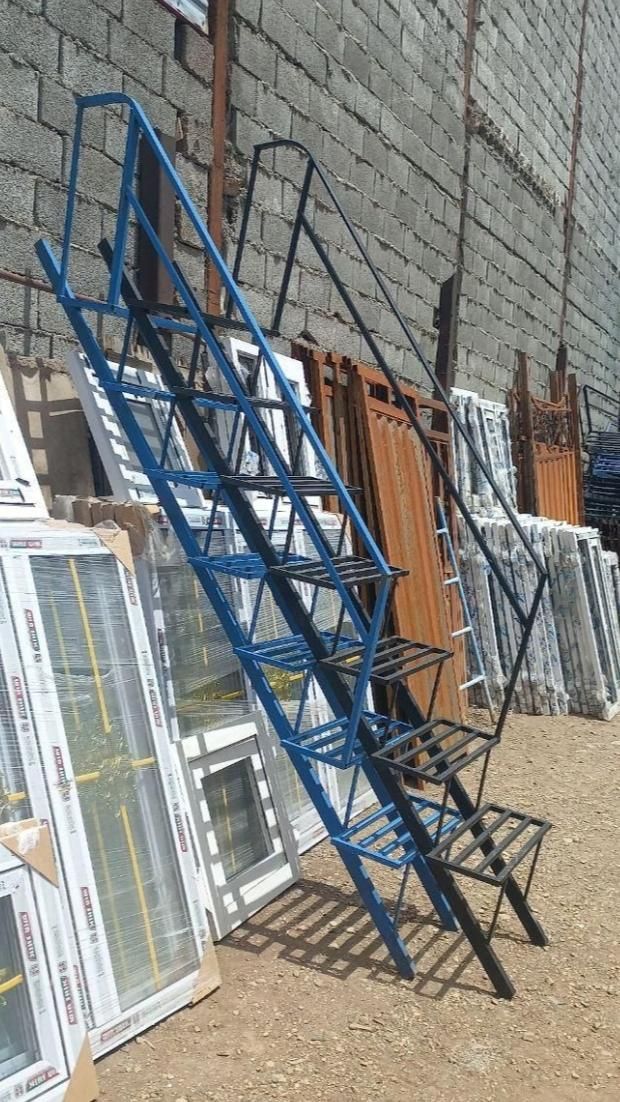 پله گرد۵،پله صاف۵،پله گردون۵،پله پیچ۵،پله اهنی۵|مصالح و تجهیزات ساختمان|کرج, کمال‌شهر|دیوار