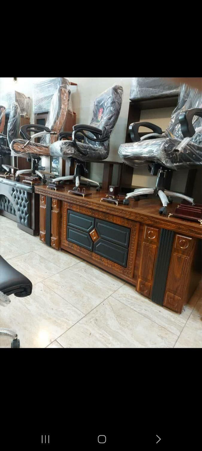 انواع میز و صندلی مدیریت و کارمندی|دفتر کار|صدرا-فارس, |دیوار