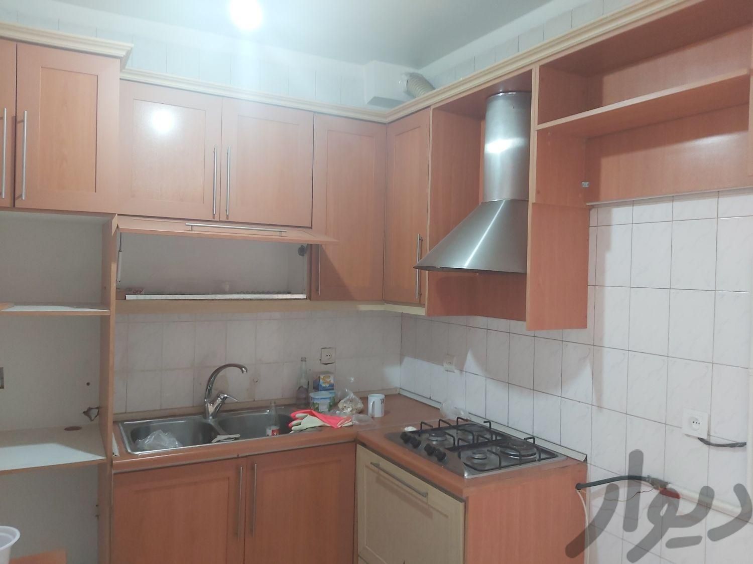 کابینت آشپزخانه چوبی تمیز و محکم|مصالح و تجهیزات ساختمان|تهران, شهرک پرواز|دیوار