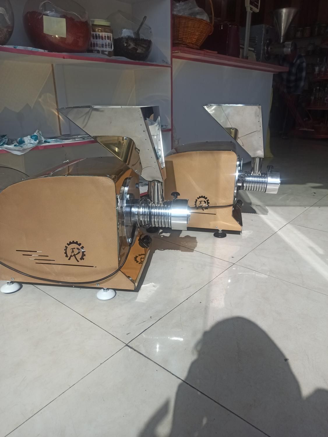 کره ساز ایتالیایی|ماشینآلات صنعتی|فلاورجان, |دیوار