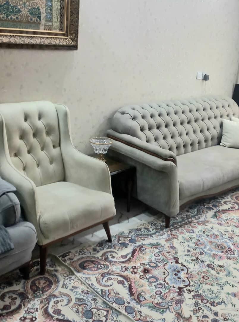 مبل  چستر مخمل جیر ۸نفره آنتیک تمیز و نو|مبلمان خانگی و میز عسلی|تهران, آهنگ|دیوار