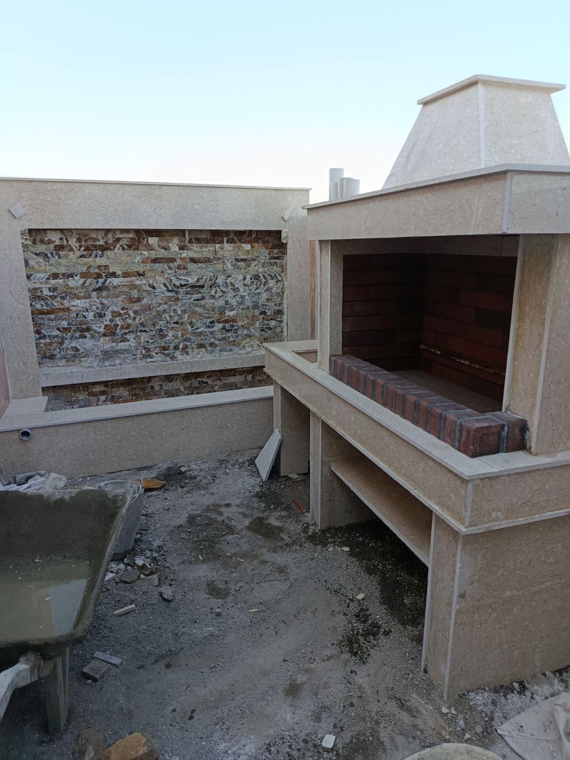 فقط نرده سنگی باربیکیو وابنما مجهز با لوازم کار.|مصالح و تجهیزات ساختمان|مشهد, توس (بلوار توس)|دیوار