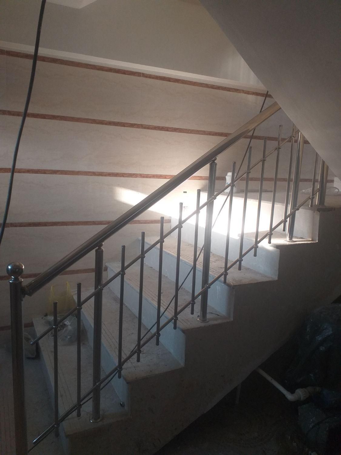 نرده استیل ، آلومینیوم و حفاظ پنجره|مصالح و تجهیزات ساختمان|لاهیجان, پردسر|دیوار