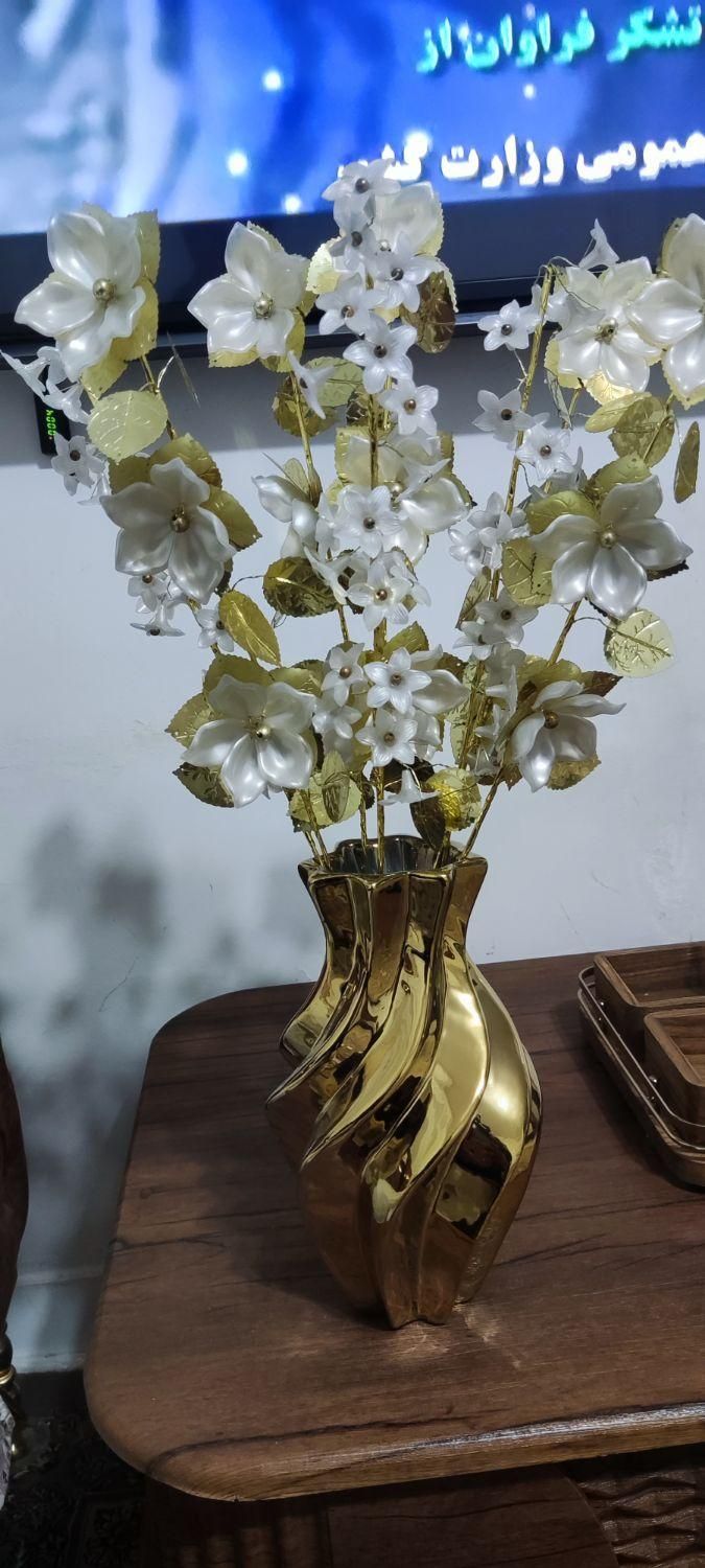گلدان خیلی زیبا|گل مصنوعی|مهاباد (آذربایجان غربی), |دیوار