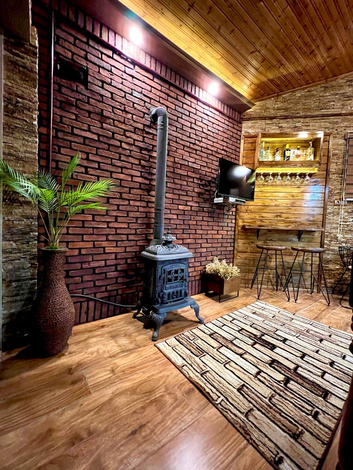 اجاره ویلاجکوزی دارچوبی بندرانزلی(مستقیم از مالک)|اجارهٔ کوتاهمدت ویلا و باغ|بندر انزلی, اطبا|دیوار