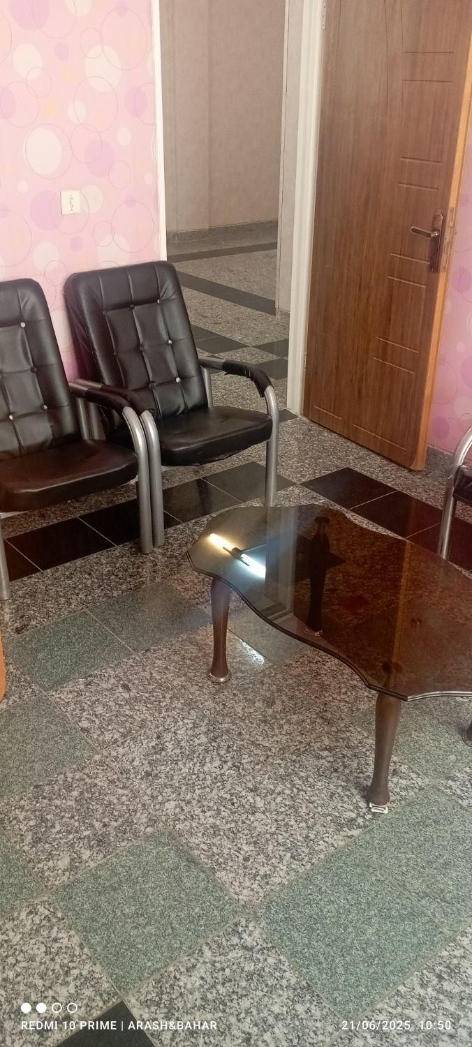 اجاره دفترکار ۸۰ متری پاره وقت باوسایل کامل|اجارهٔ دفتر کار، اتاق اداری، مطب|همدان, |دیوار
