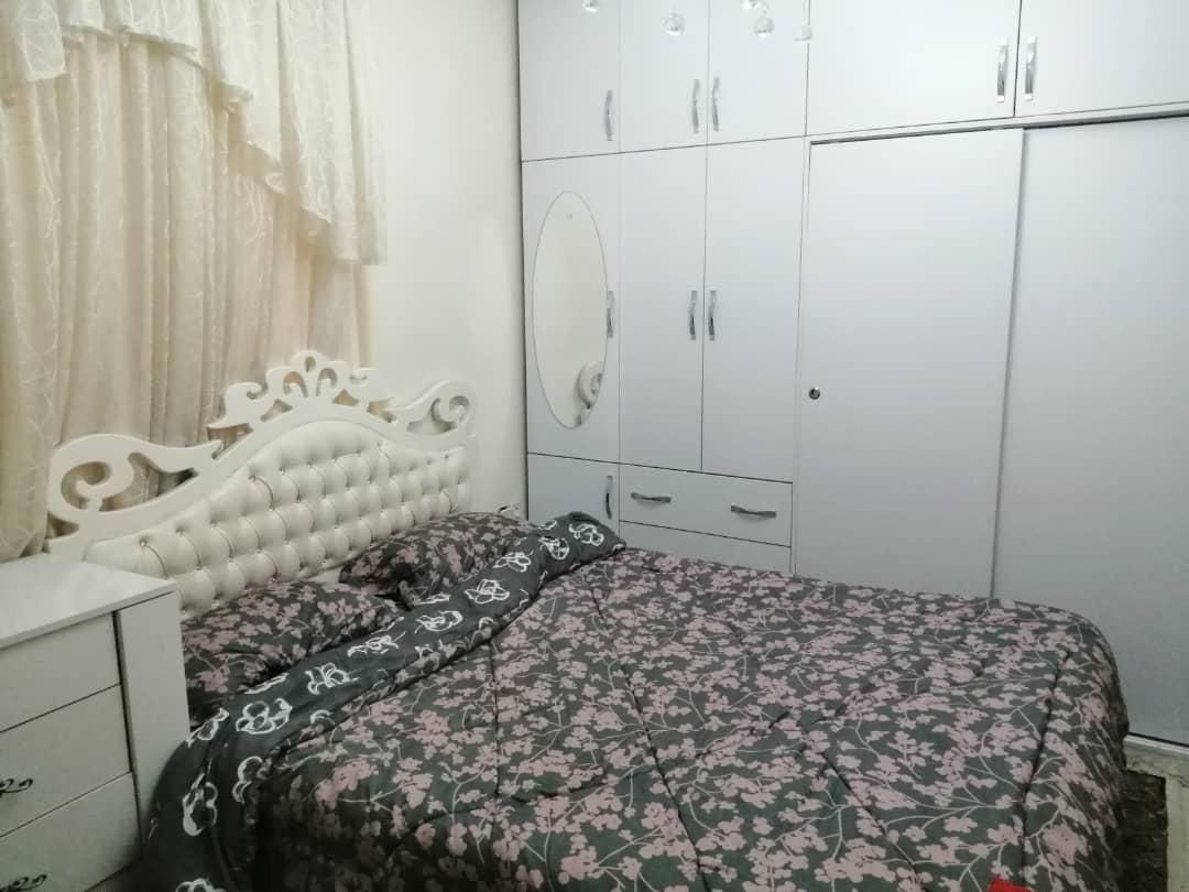 تخت و پا تختی و میزهای کنار تخت و میز آرایش|تخت و سرویس خواب|تهران, سلسبیل|دیوار