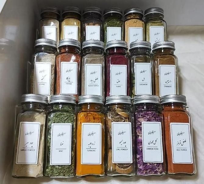 مکارتی جاادویه شیشه ادویه مک کارتی حبوبات پاسماوری|ظروف نگهدارنده، پلاستیکی، یک‌بارمصرف|قم, امامزاده ابراهیم|دیوار