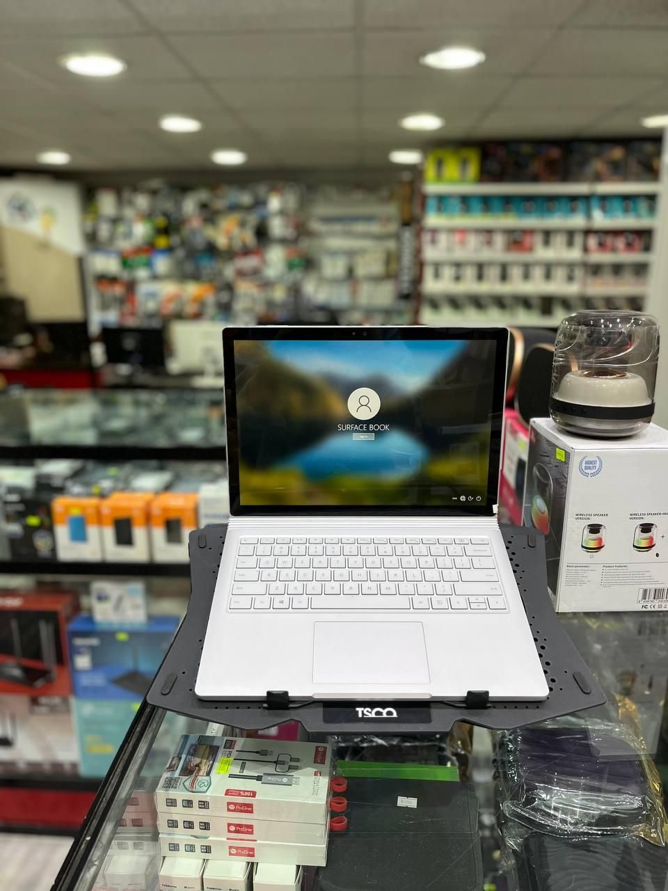 سرفیس بوک i7 هارد ۱ ترا رم۱۶ گرافیک2 GTX|رایانه همراه|کرمان, |دیوار