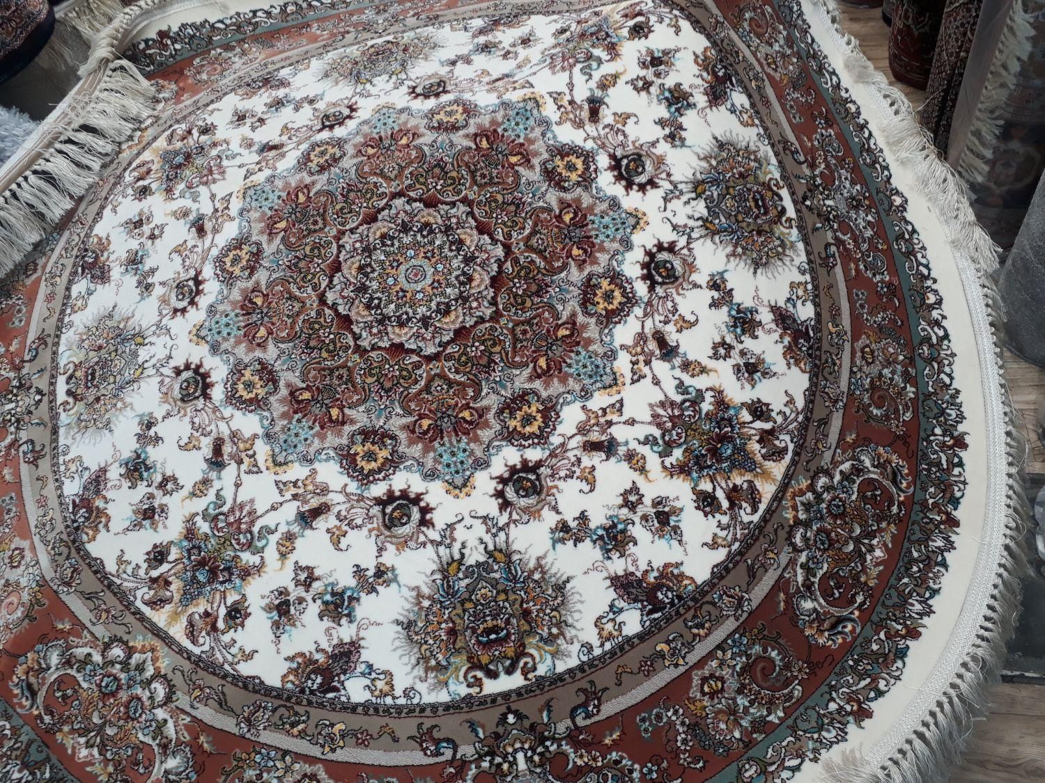 فرش گرد۱۰۰۰شانه دایره‌خطیبی‌اولیا۴متر۲×۲|فرش|تبریز, |دیوار