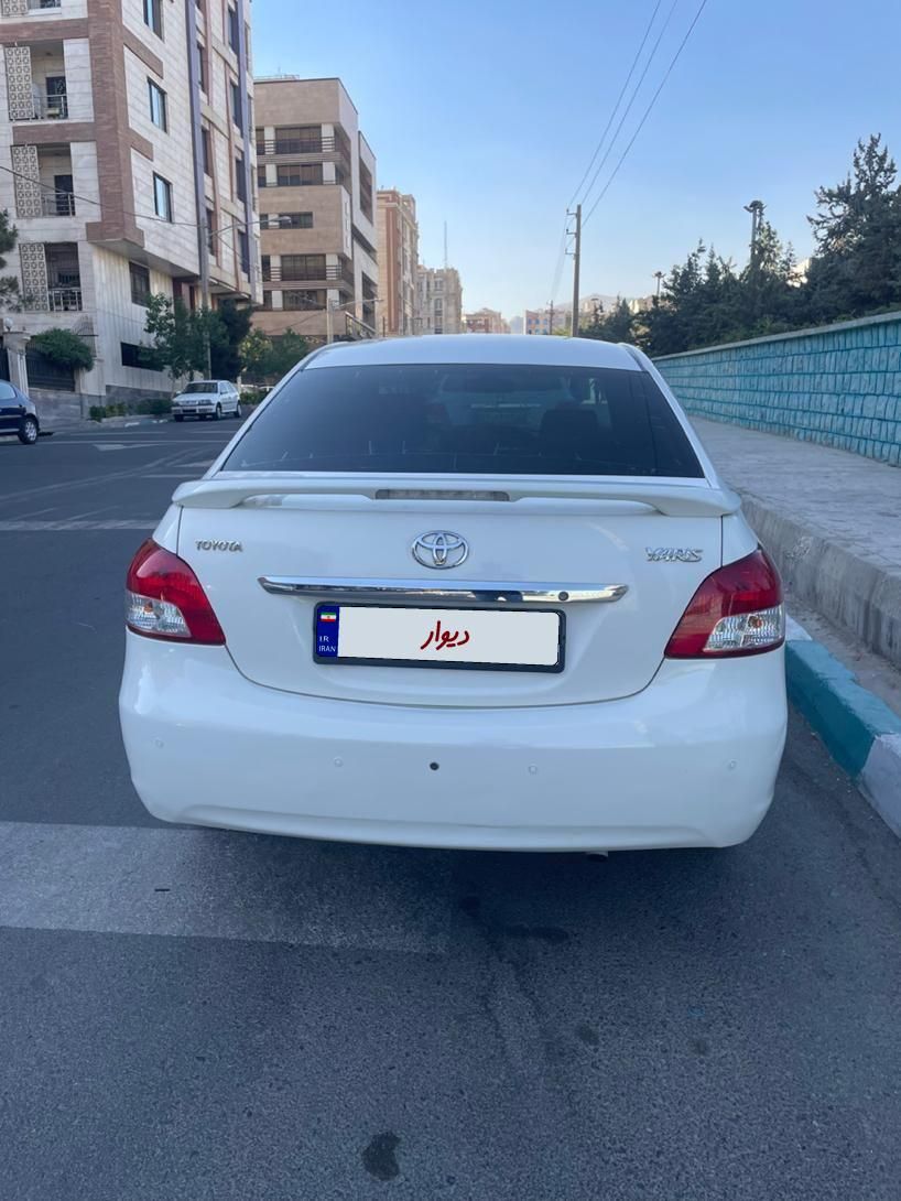 تویوتا یاریس صندوق دار 1300cc، مدل ۲۰۰۸|خودرو سواری و وانت|تهران, شهرک ژاندارمری|دیوار