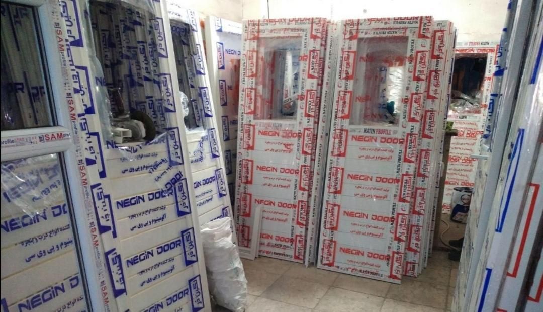 درب و پنجره آلومینیومی%در سرویس حمام%نبشی آلمینیوم|مصالح و تجهیزات ساختمان|شیراز, عادل آباد|دیوار