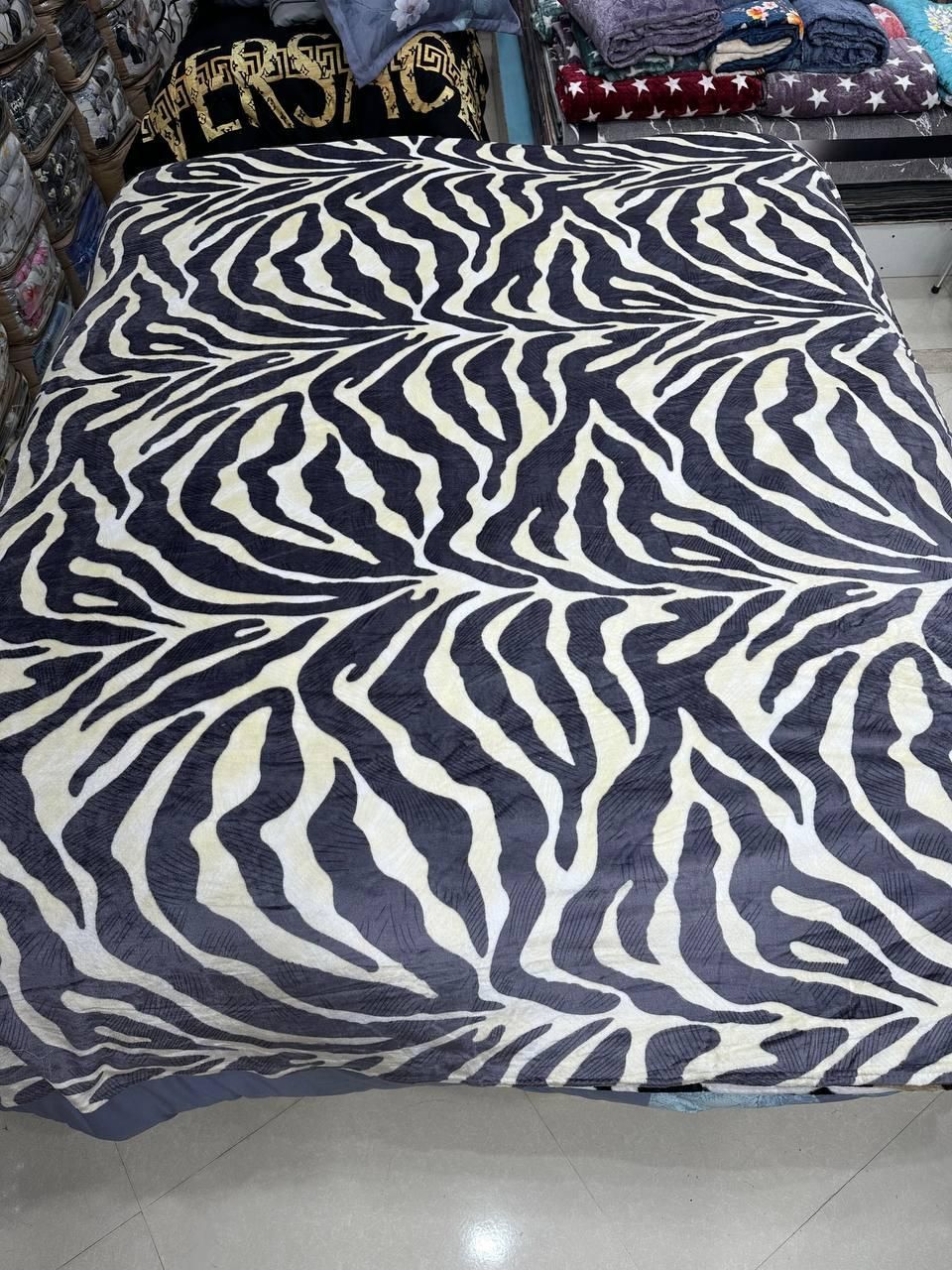 پتو مسافرتی طرح پوست حیوانات کلاسیک|رختخواب، بالش، پتو|مشهد, کوی راد|دیوار