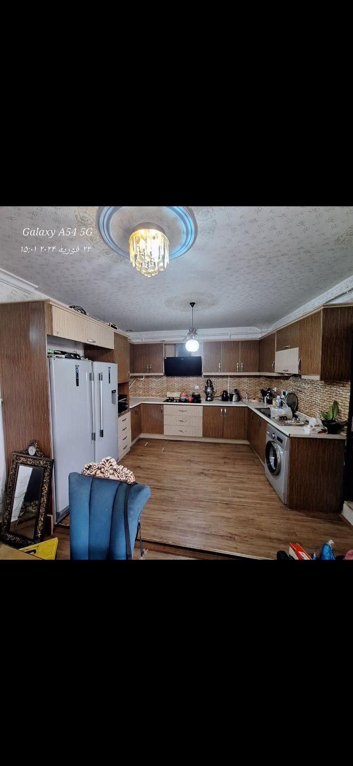 نصاب انواع برچسب . کار رو بدین به بلد کار|خدمات پیشه و مهارت|رشت, رشتیان|دیوار