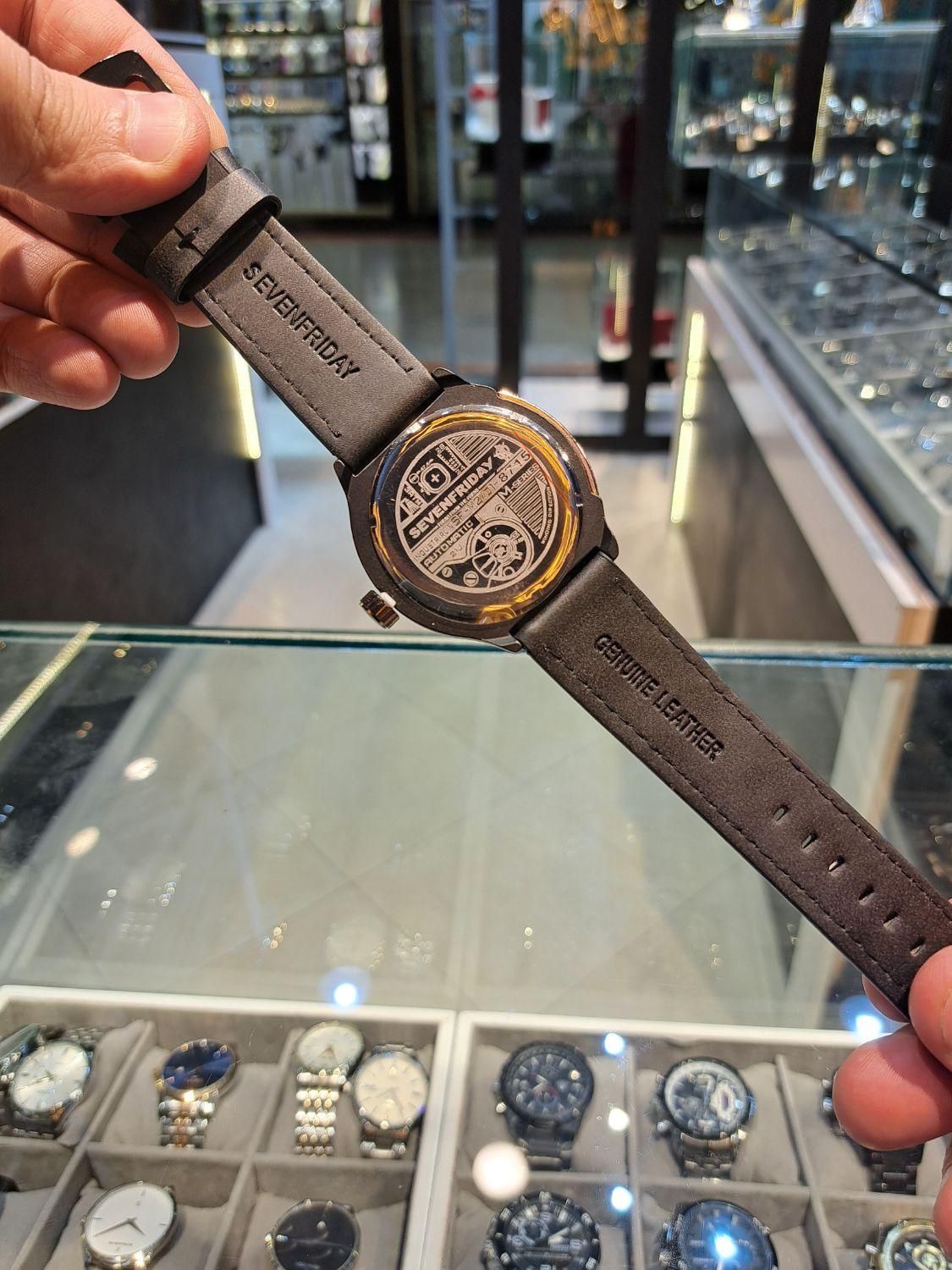 ساعت سون فرایدی کنتوری(SEVENFRIDAY)شرکتی (رنگبندی)|ساعت|مشهد, راهنمایی|دیوار