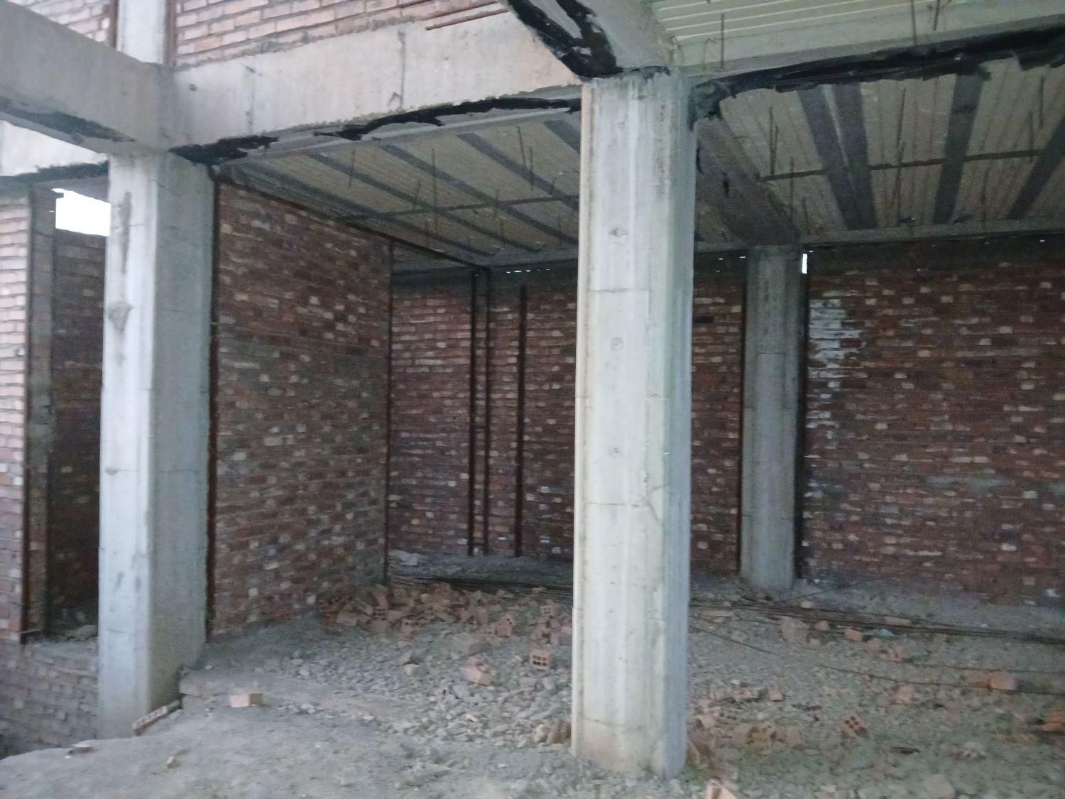 ۴۰۰متر بتنی نیمه ساز نصف قیمت بدلیل جابجایی|فروش خانه و ویلا|زرند, |دیوار