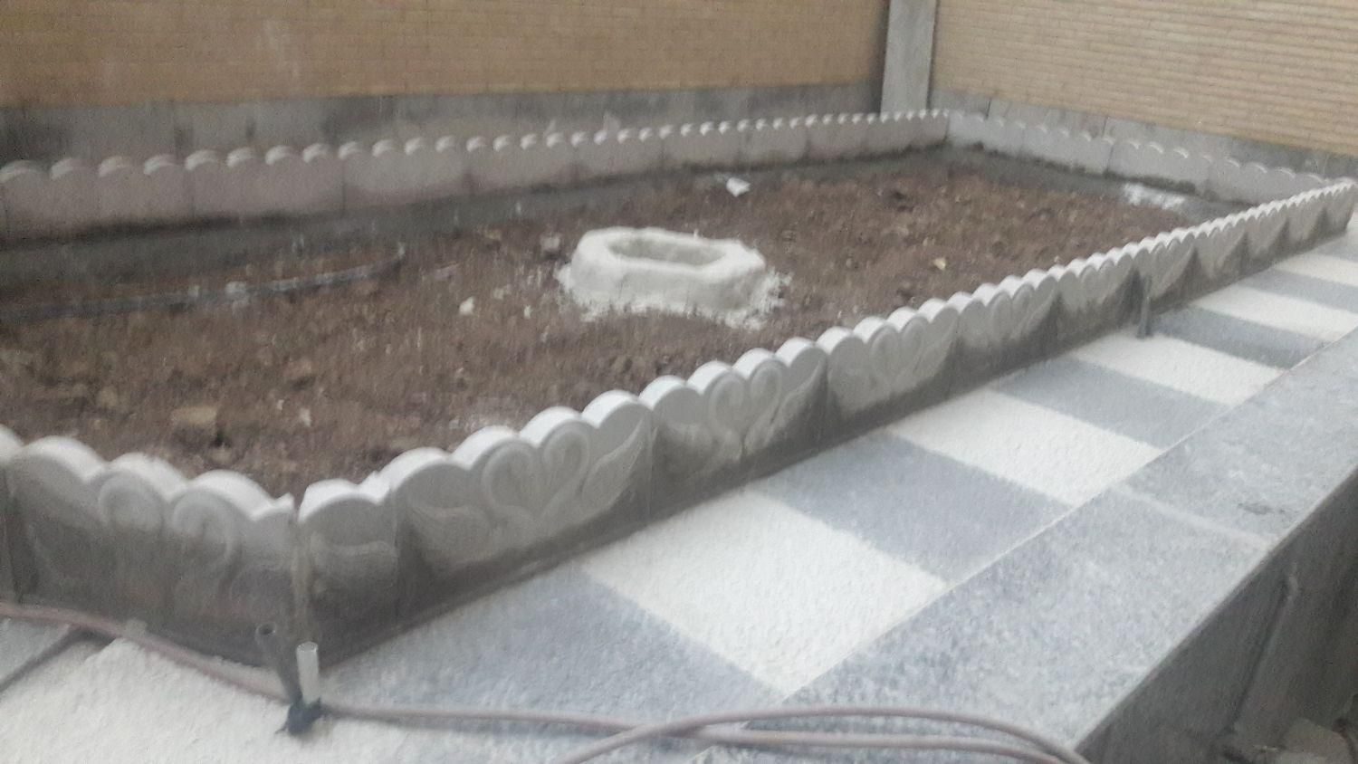 خدمات نصب کاشی وسرامیک چسبی   دوغابی  خورده کاری|خدمات پیشه و مهارت|اصفهان, احمدآباد|دیوار