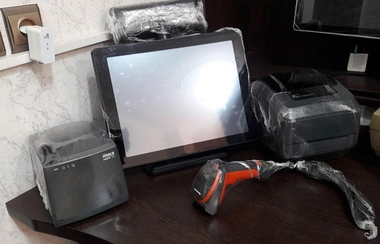 صندوق فروشگاهی به همراه تجهیزات لمسی (تاچ)|کافی‌شاپ و رستوران|رشت, انصاری|دیوار