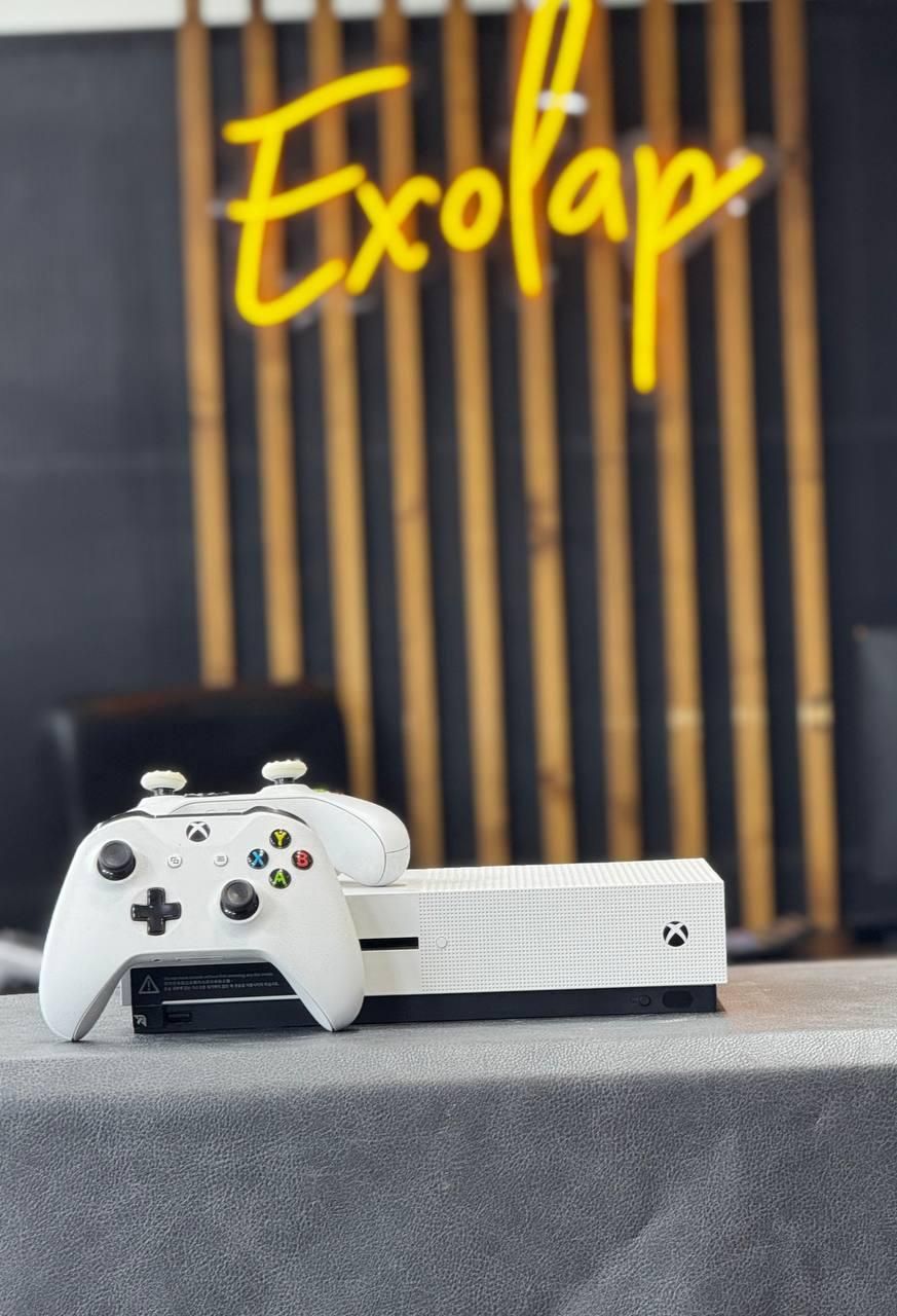 ایکس باکس وان اس XBOX One s  با بازی 1TB|کنسول، بازی ویدئویی و آنلاین|یزد, |دیوار