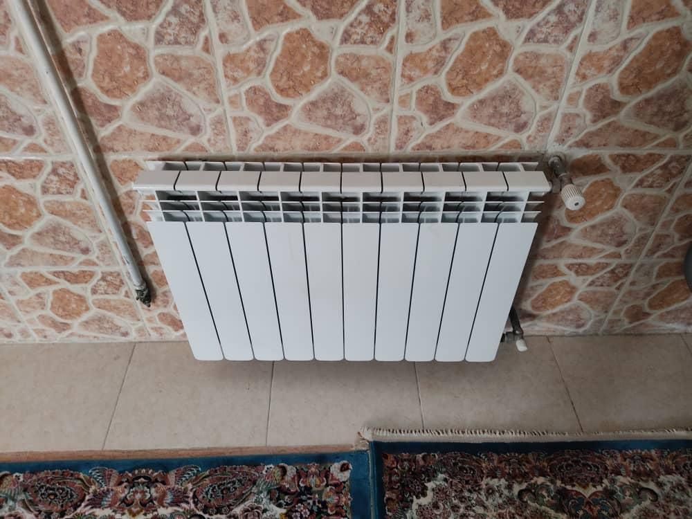 خریدار رادیاتور خراب سوارخ از|آبگرمکن، پکیج، شوفاژ|قم, امامزاده ابراهیم|دیوار