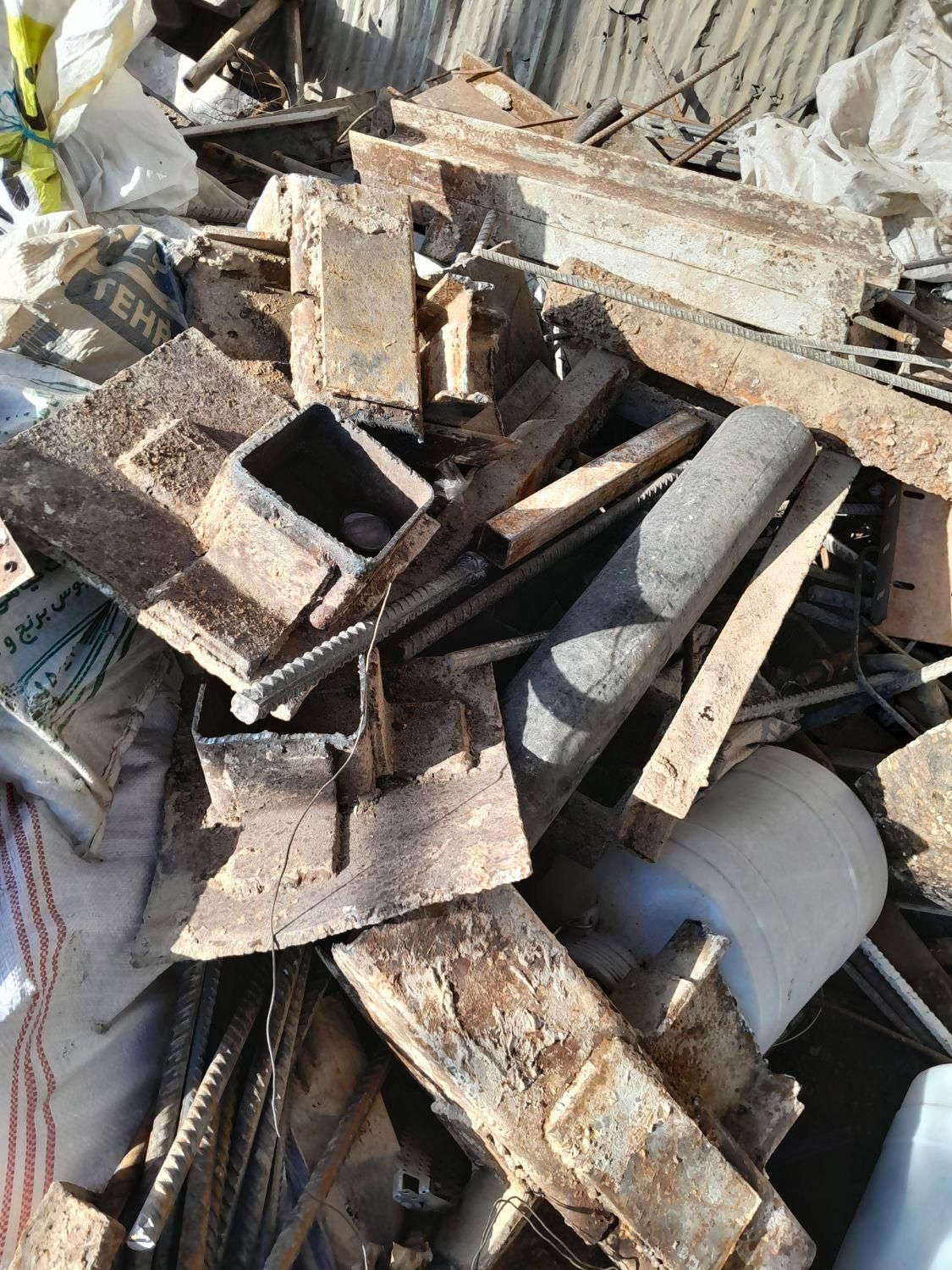 ضایعات ضایعاتی. سمساری لوازم منزل.هستم|عمده‌فروشی|تهران, تهرانپارس شرقی|دیوار