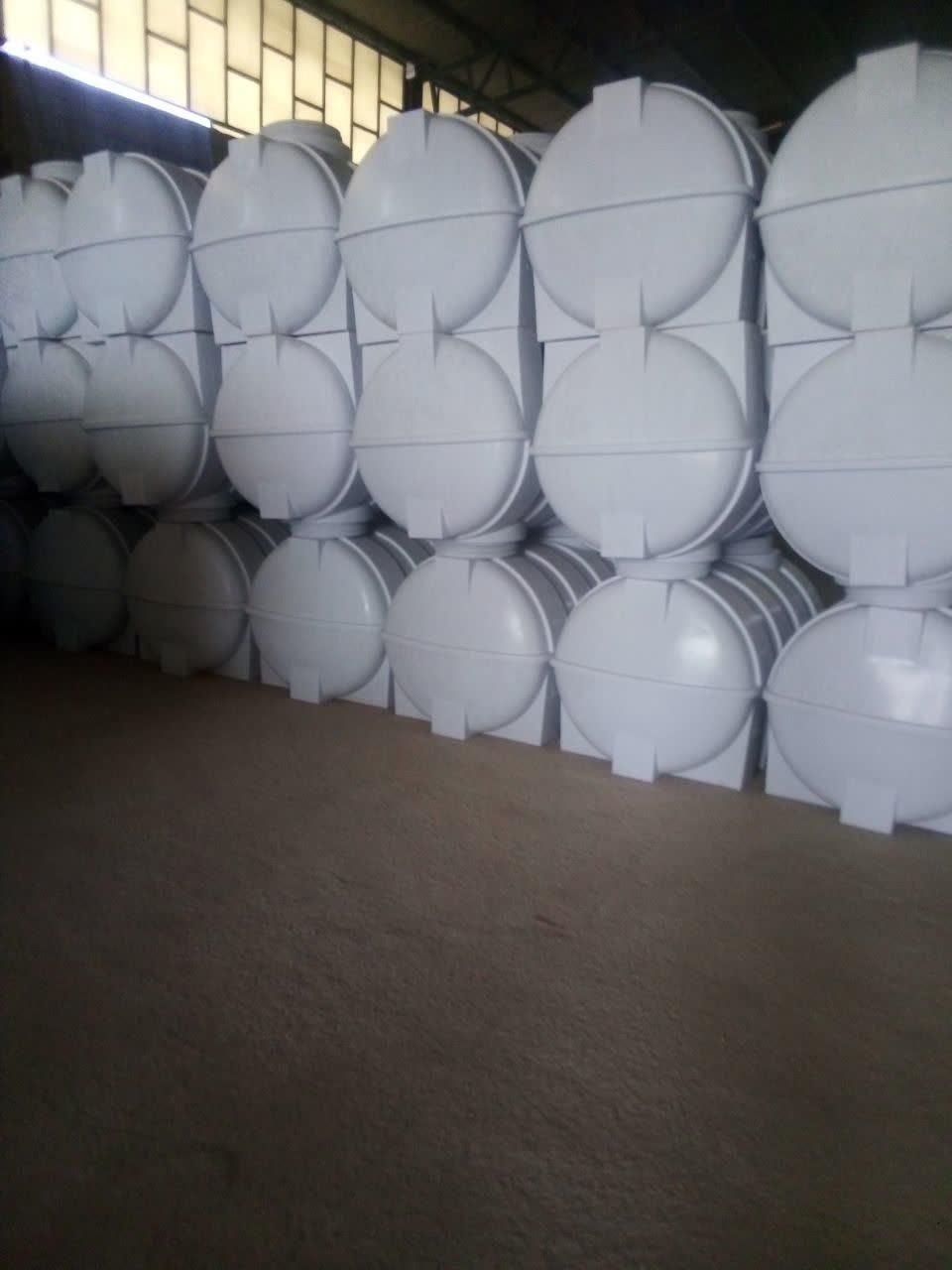 مخزن تانک و پمپ /بشکه منبع پلاستکی|مصالح و تجهیزات ساختمان|اصفهان, لاله|دیوار