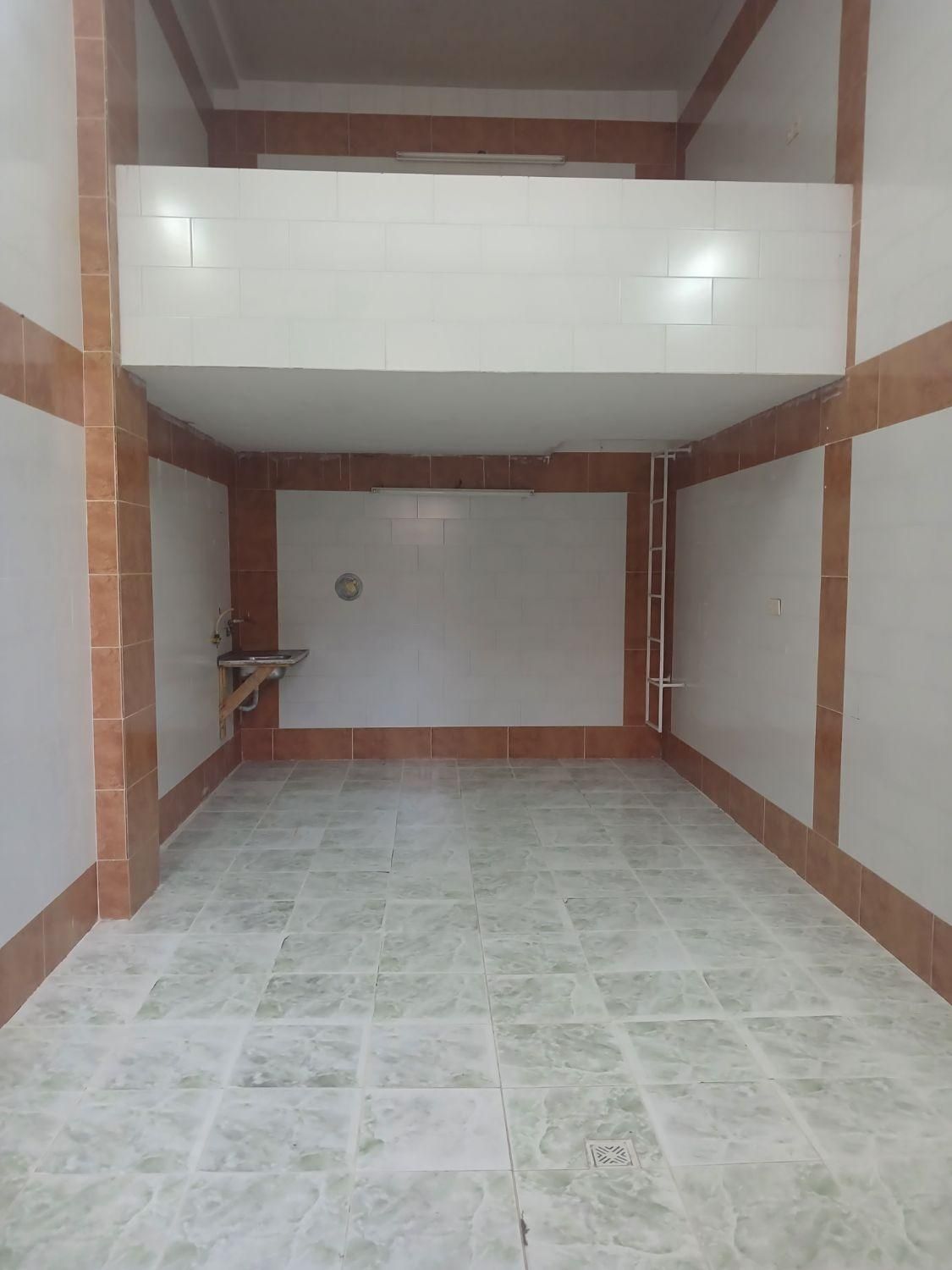 اجاره مغازه ۴۵ متری در آب جوار|اجارهٔ مغازه و غرفه|شیراز, دشت چنار|دیوار