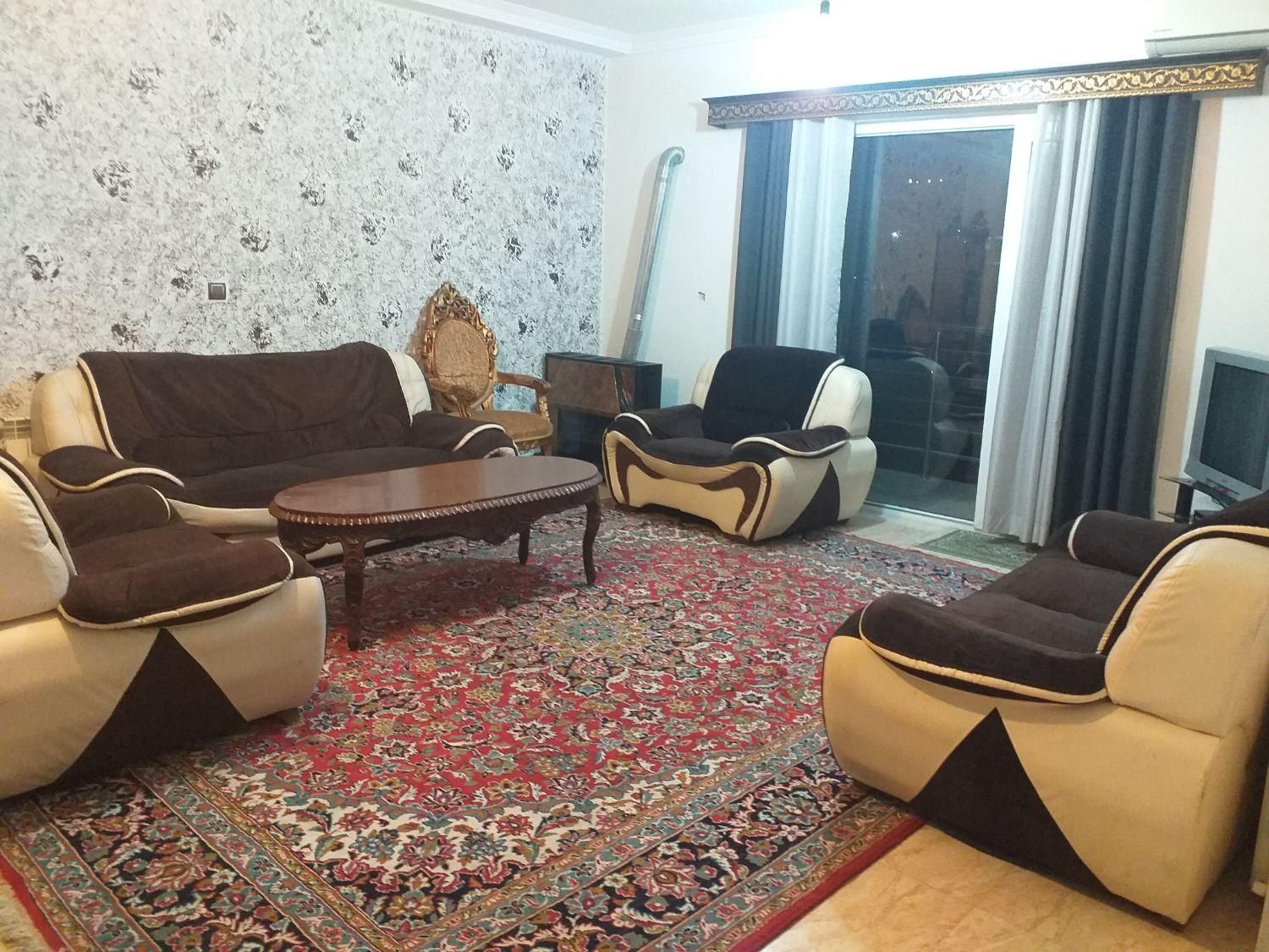 اجاره خانه نزدیک دریا روزانه و ماهانه|اجارهٔ کوتاه‌مدت آپارتمان و سوئیت|چالوس, |دیوار