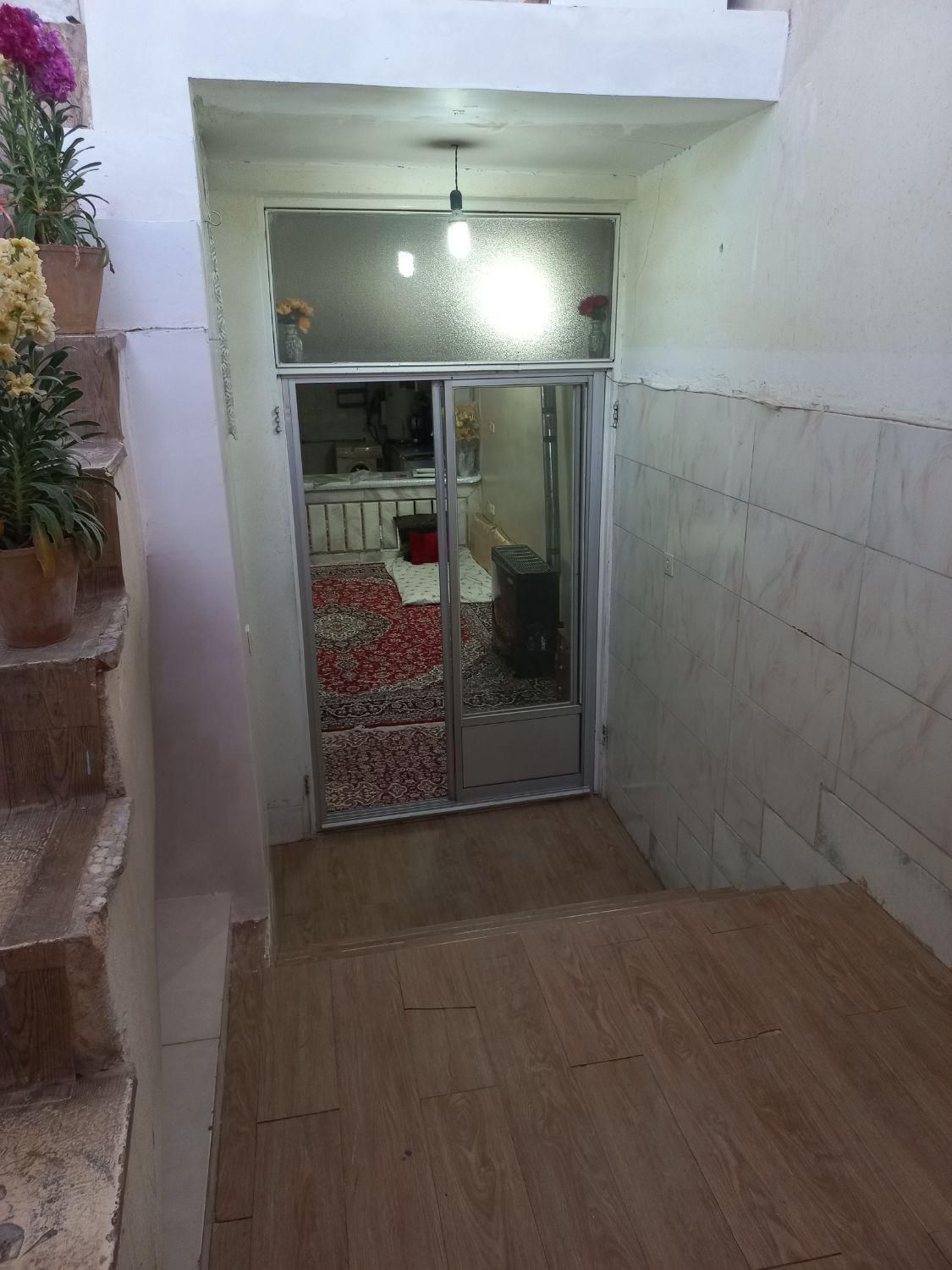 اجاره خانه دربست کوتاه مدت|اجارهٔ کوتاه‌مدت آپارتمان و سوئیت|اصفهان, درب سیبه علیا|دیوار
