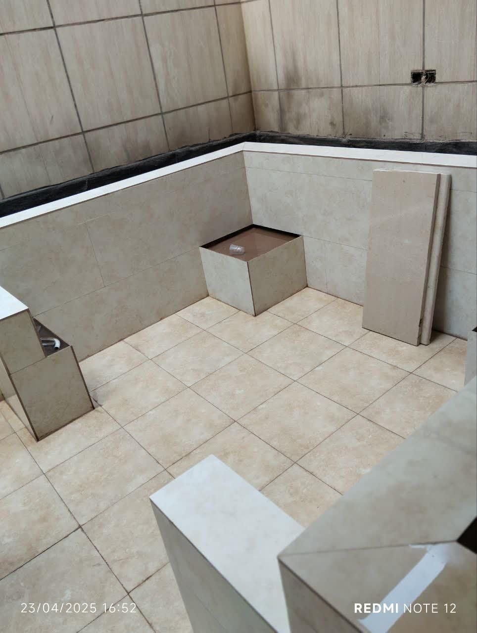 کاشی کاری سرامیک|خدمات پیشه و مهارت|قم, انسجام|دیوار