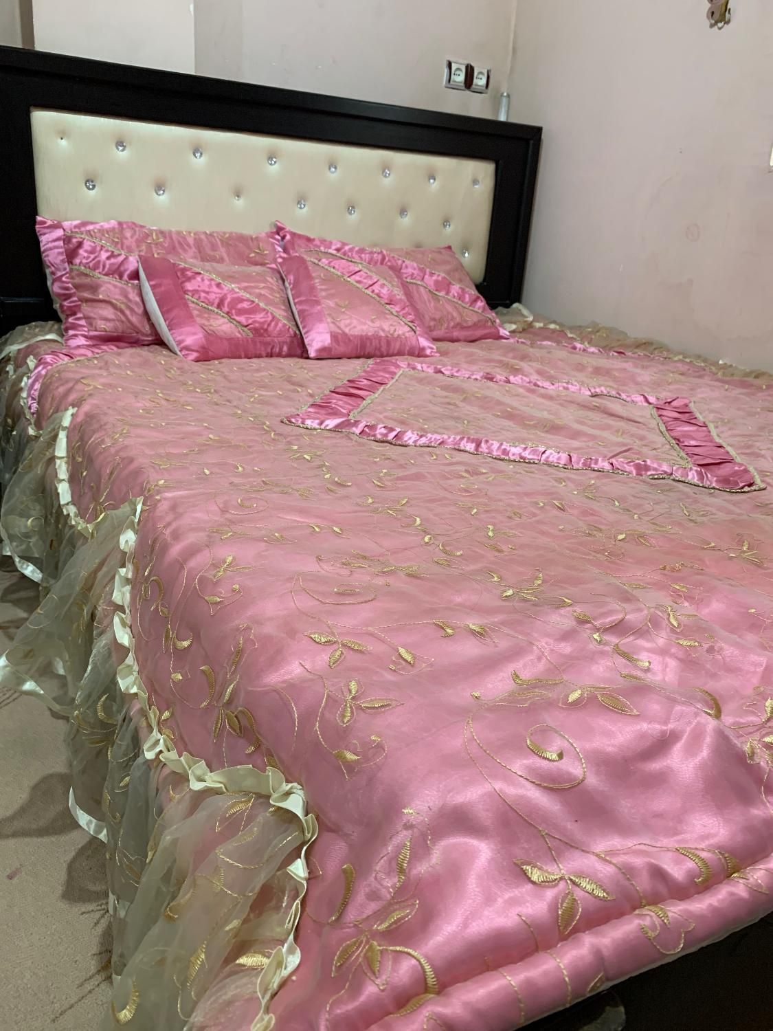 ست روتختی با رو‌بالشتی|سرویس روتختی|علی‌آباد کتول, |دیوار
