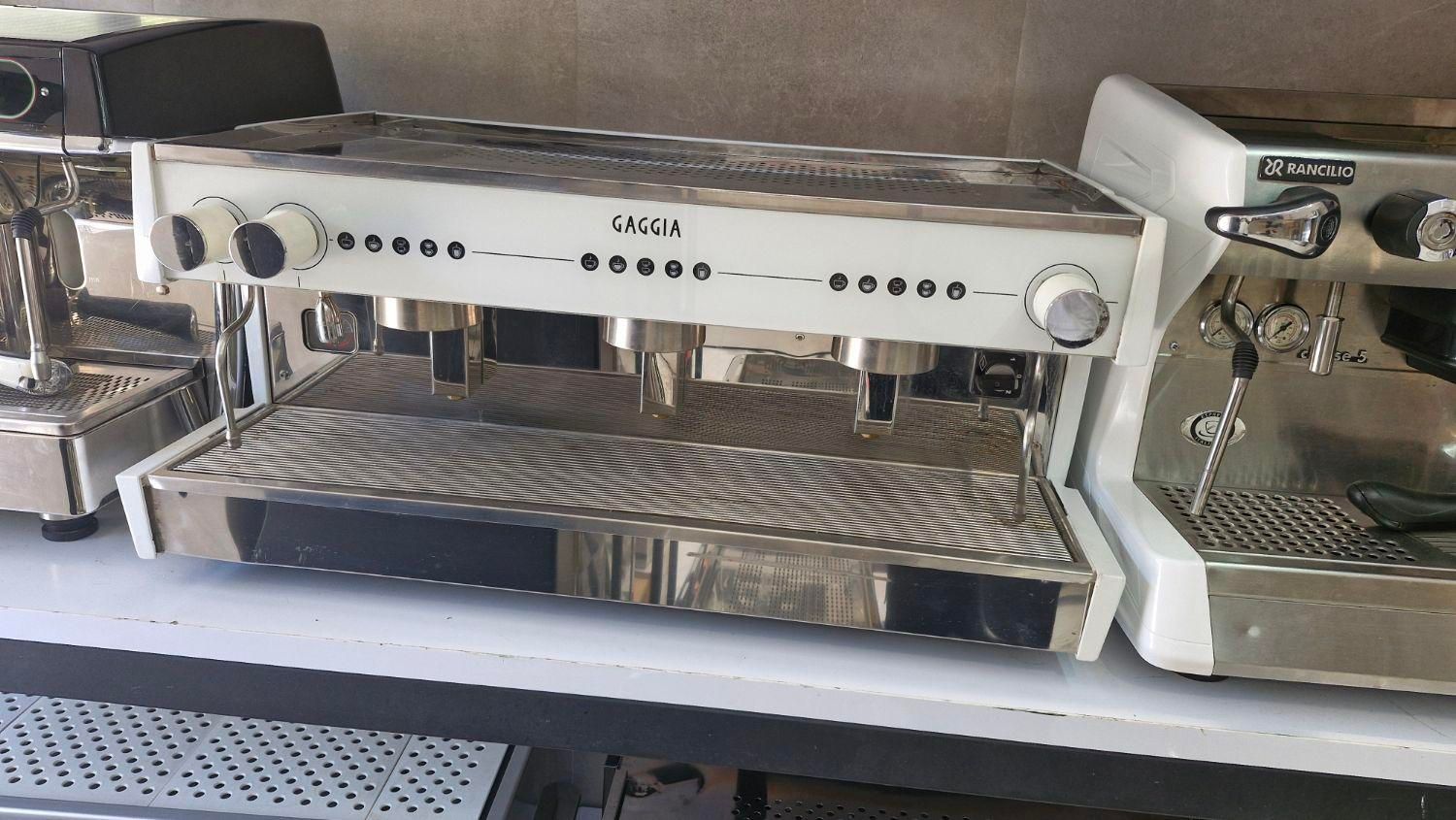 دستگاه اسپرسو سیمونلی،لاسپازیاله،۲۰۱۶|کافیشاپ و رستوران|بندر گناوه, |دیوار