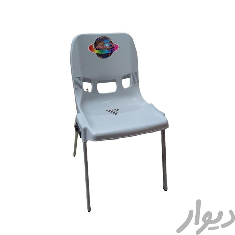 صندلی پلاستیکی دست دوم|صندلی و نیمکت|بندرعباس, |دیوار