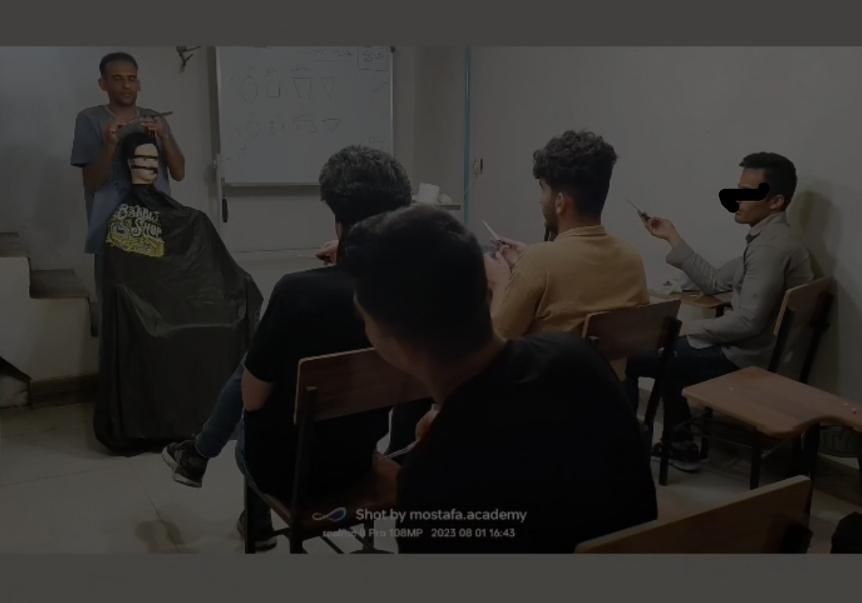 آموزش آرایشگری مردانه با مدرک فنی حرفهای|خدمات آموزشی|خرمآباد, |دیوار