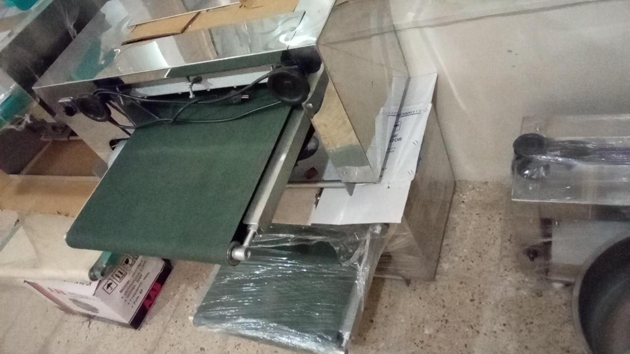 برزنت پهن کن برزنت پهنکن برزنت خمیر گیر|کافی‌شاپ و رستوران|اصفهان, رهنان|دیوار