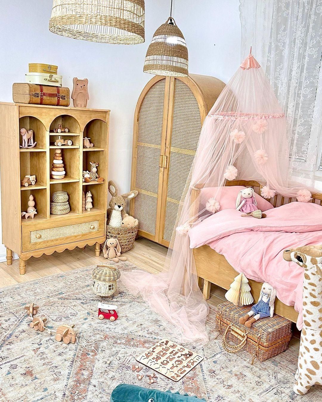 تخت خواب نوزاد دراورکمد ویترین کودک سیسمونی سرویس|تخت و سرویس خواب|اراک, |دیوار