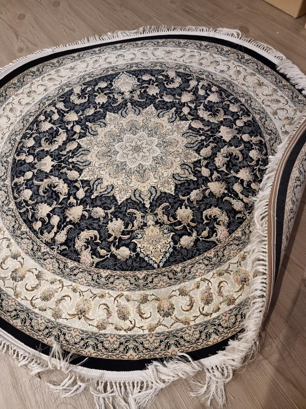 فرش دستباف مشهد|فرش|شیراز, بعثت|دیوار