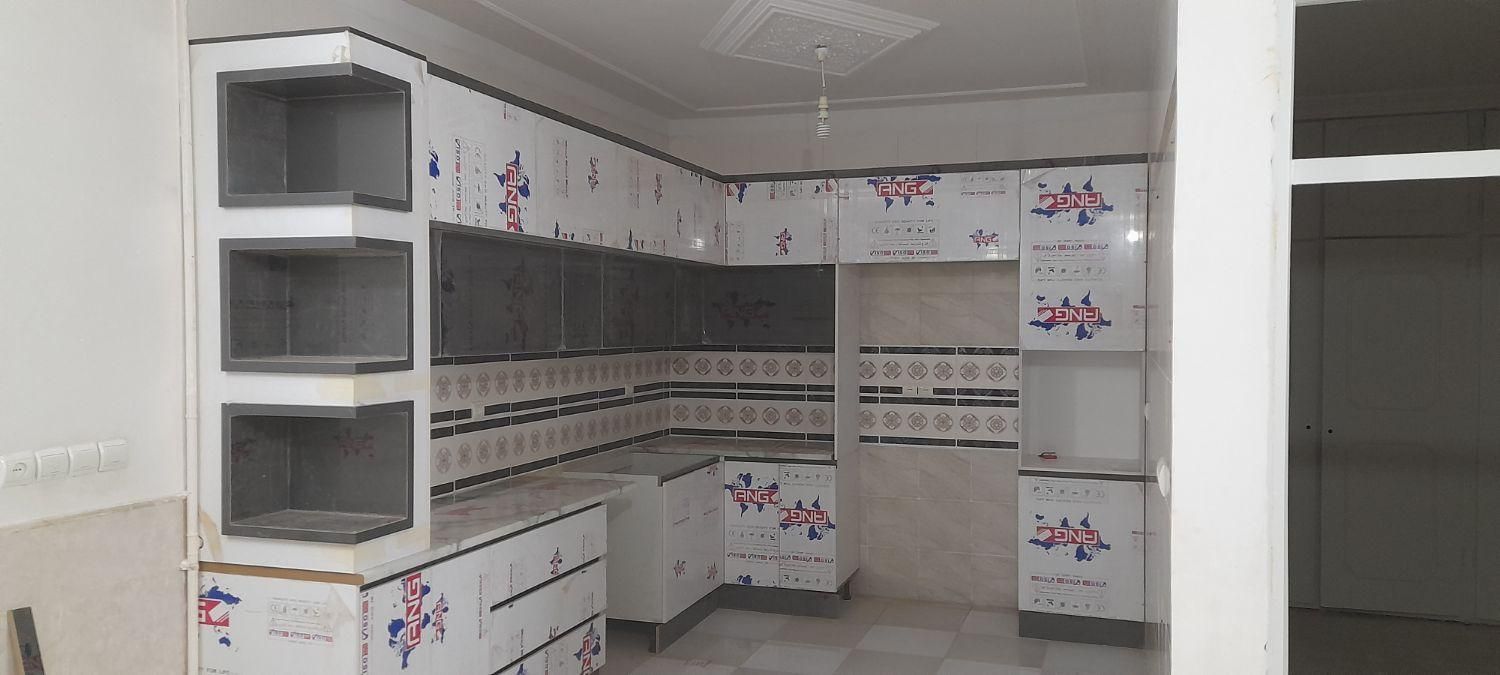 نصاب کابینت وکمد دیواری|خدمات پیشه و مهارت|قم, نیروگاه|دیوار