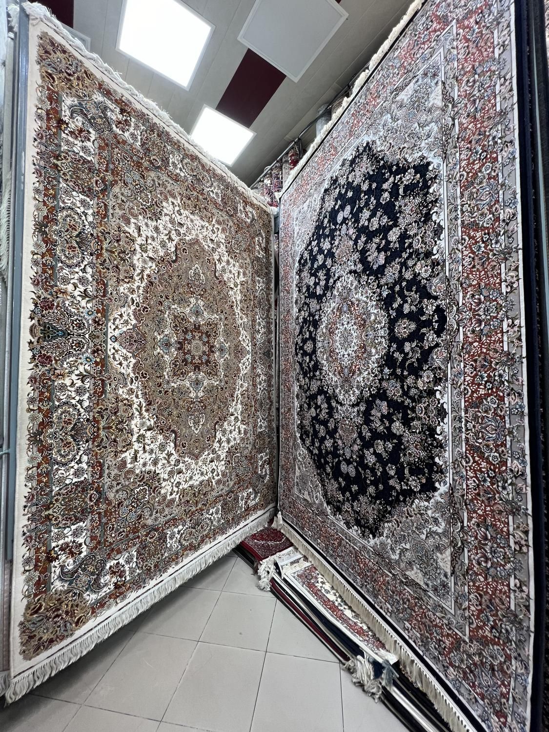 فرش ماشینی طرح دستباف 1200 شانه اکریلیک آلمانی|فرش|تبریز, |دیوار