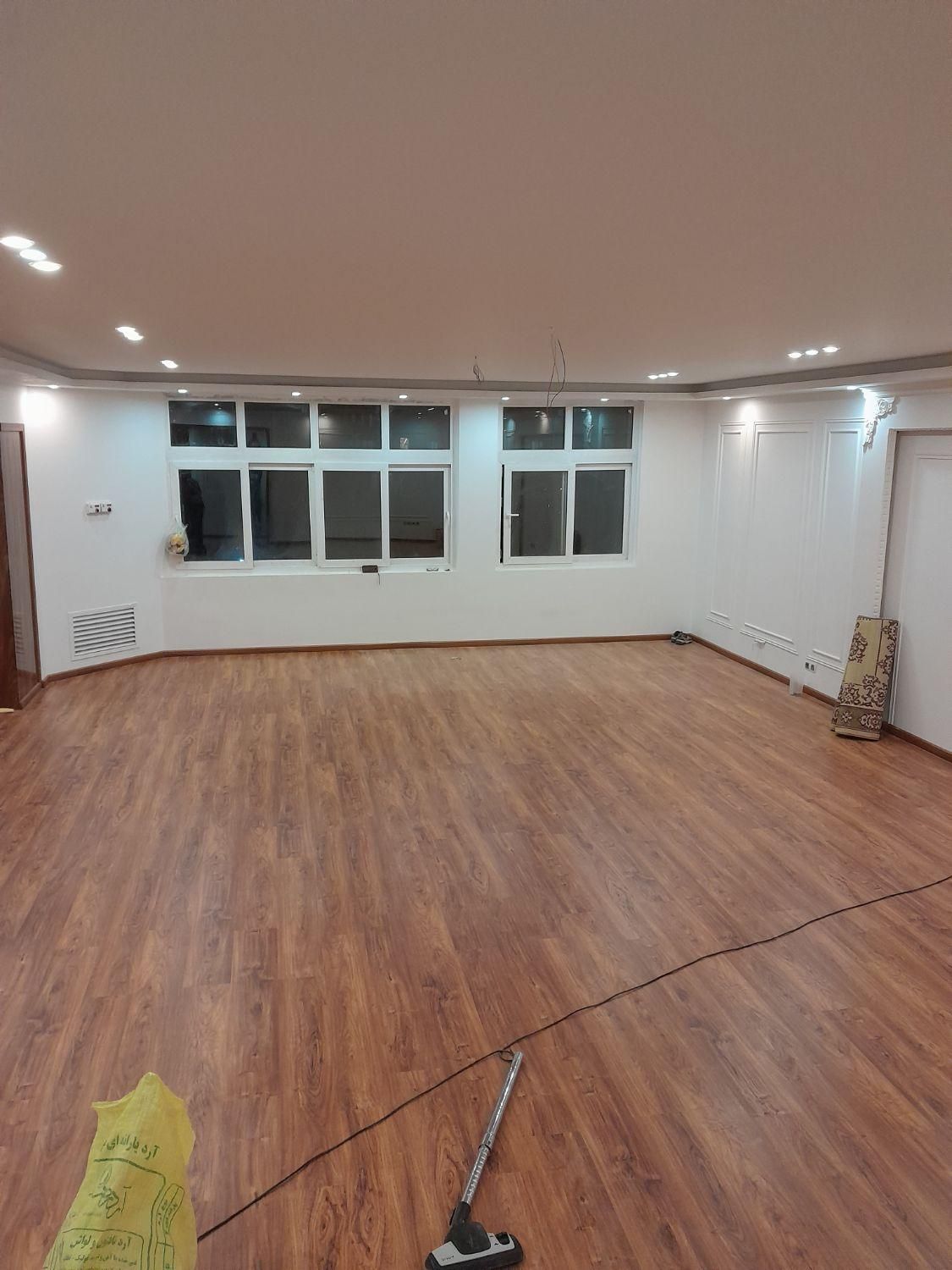 فروش ونصب پارکت کف پوش قرنیزکفپوش ماربل دیوارپوش|خدمات پیشه و مهارت|مشهد, رضاشهر|دیوار