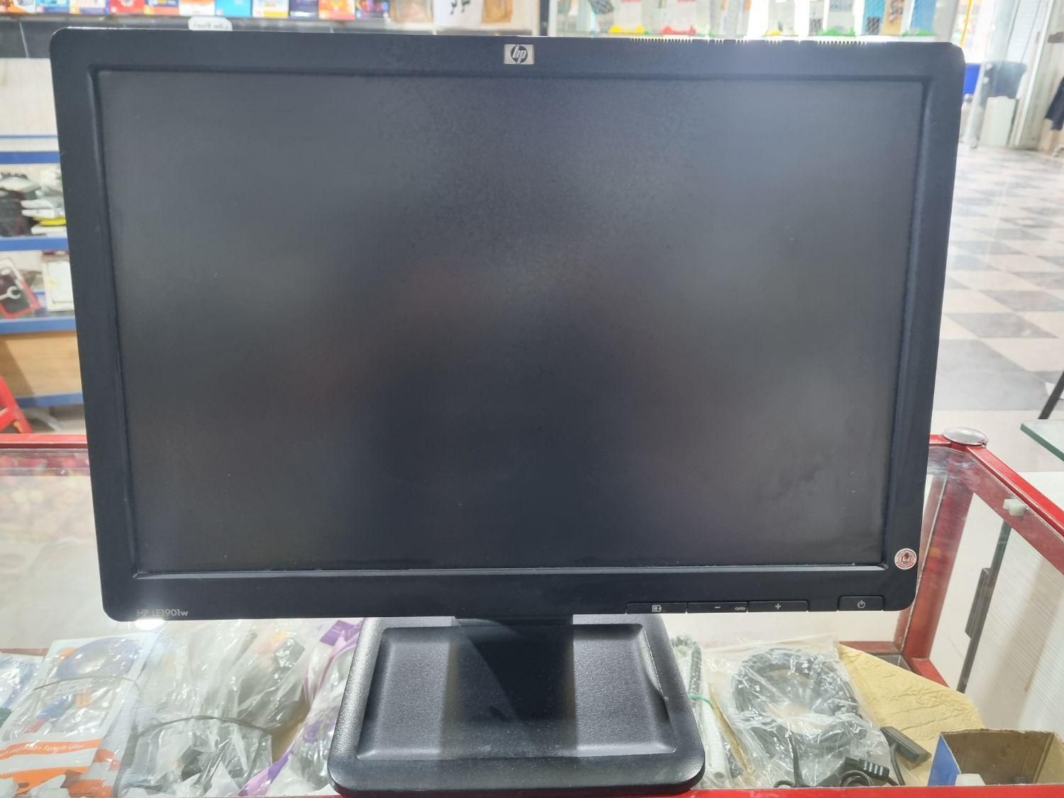 مانیتور ۱۹ اچ پی LED|قطعات و لوازم جانبی رایانه|اردبیل, |دیوار